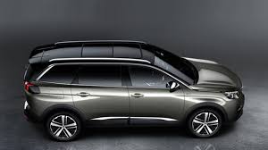 Family car 2 Peugeot 5008 grey, side view