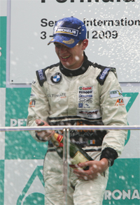 Gary wins the Rookie Cup in the Formula BMW Pacific series