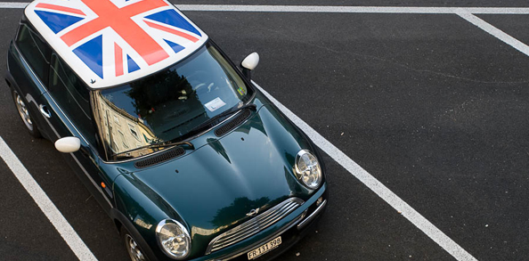 Mini-cooper-with-union-jack-roof